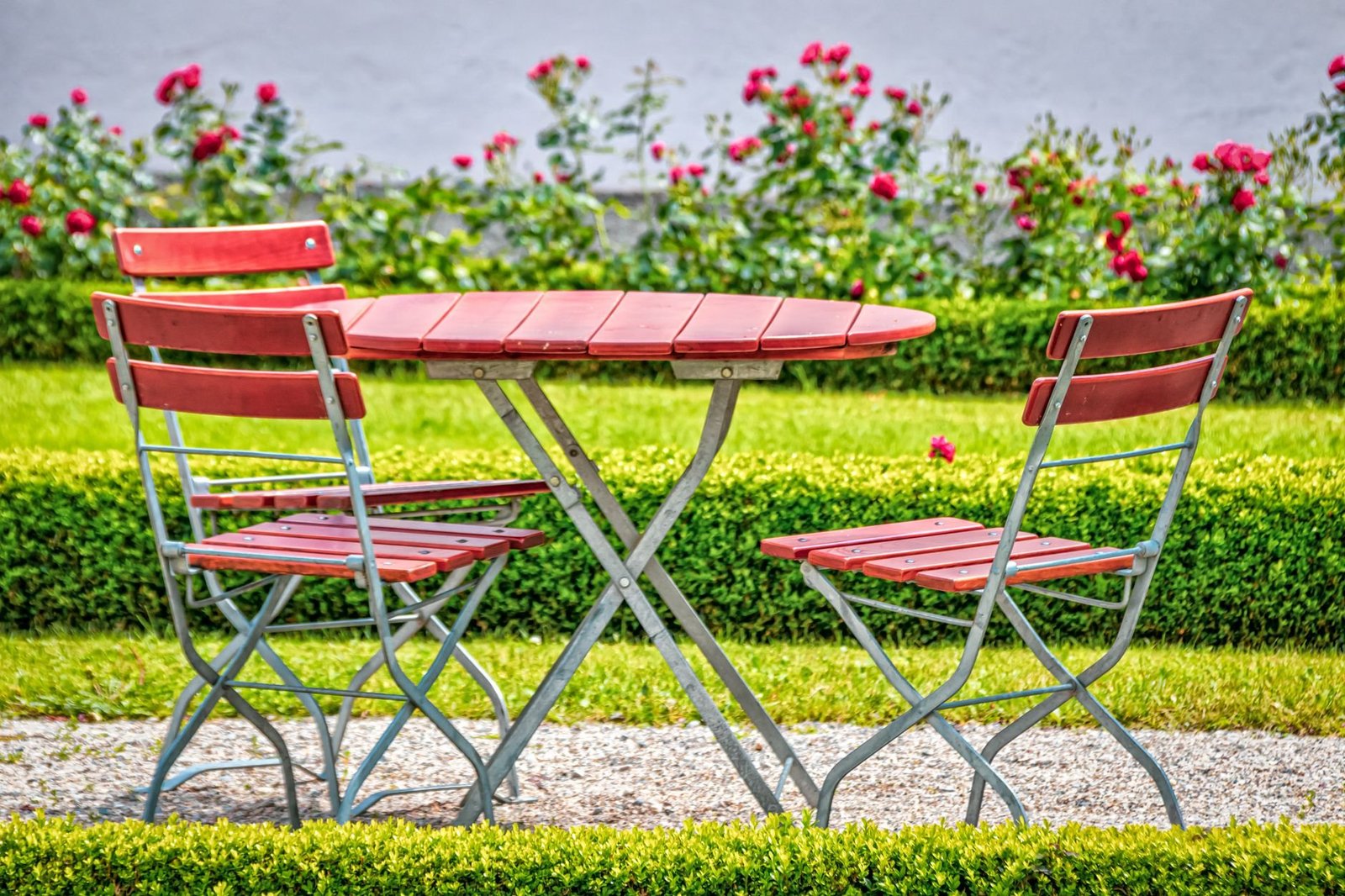 Gartenmöbel günstig kaufen: Restposten richtig prüfen